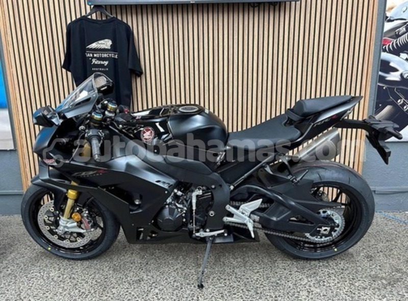 Big with watermark yamaha tmax abaco coopers town 2376