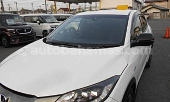 Buy Used Honda Vezel White Car in Freetown in Eleuthera Buy Used Honda Vezel White Car in Freetown in Eleuthera