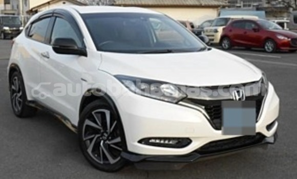 Buy Used Honda Vezel White Car in Freetown in Eleuthera Buy Used Honda Vezel White Car in Freetown in Eleuthera