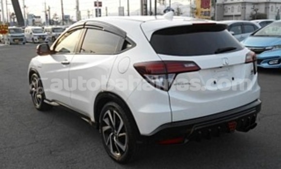 Buy Used Honda Vezel White Car in Freetown in Eleuthera Buy Used Honda Vezel White Car in Freetown in Eleuthera
