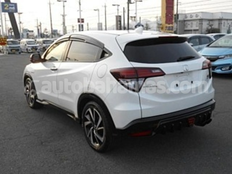 Big with watermark honda vezel eleuthera freetown 2378