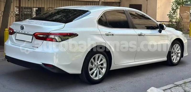 Big with watermark toyota camry abaco marsh harbour 2379