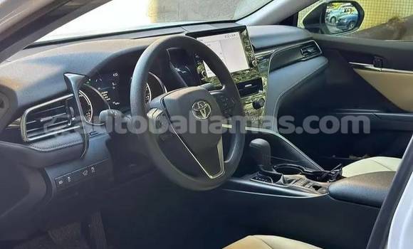 Buy Used Toyota Camry White Car in Marsh Harbour in Abaco Buy Used Toyota Camry White Car in Marsh Harbour in Abaco