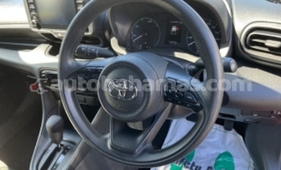 Buy Used Toyota Yaris Red Car in Freetown in Eleuthera Buy Used Toyota Yaris Red Car in Freetown in Eleuthera
