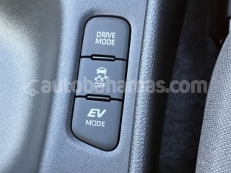 Big with watermark toyota yaris eleuthera freetown 2384