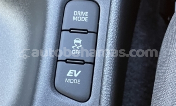 Buy Used Toyota Yaris Red Car in Freetown in Eleuthera Buy Used Toyota Yaris Red Car in Freetown in Eleuthera