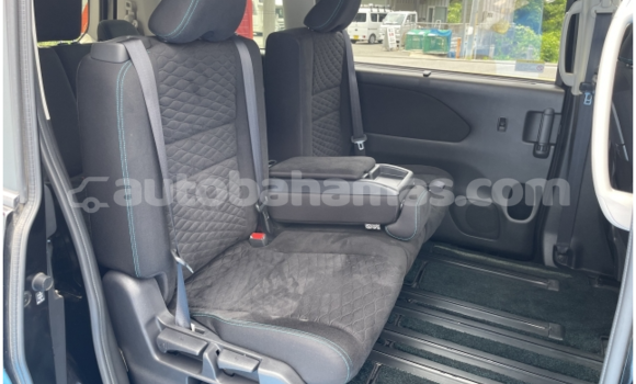 Buy Used Nissan Serena Brown Car in Freetown in Eleuthera Buy Used Nissan Serena Brown Car in Freetown in Eleuthera