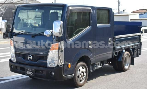 Buy Used Nissan Evalia White Truck in Freetown in Eleuthera