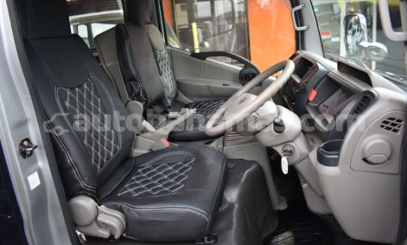 Buy Used Nissan Evalia White Truck in Freetown in Eleuthera Buy Used Nissan Evalia White Truck in Freetown in Eleuthera