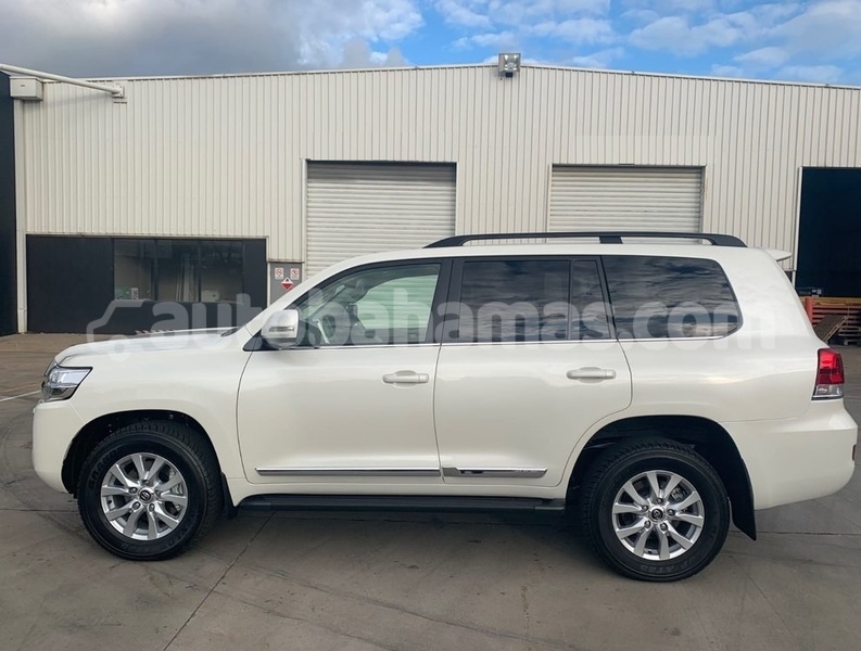 Big with watermark toyota land cruiser abaco marsh harbour 2398