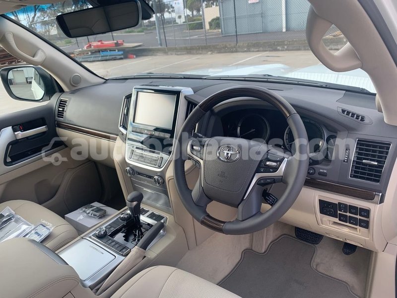 Big with watermark toyota land cruiser abaco marsh harbour 2398