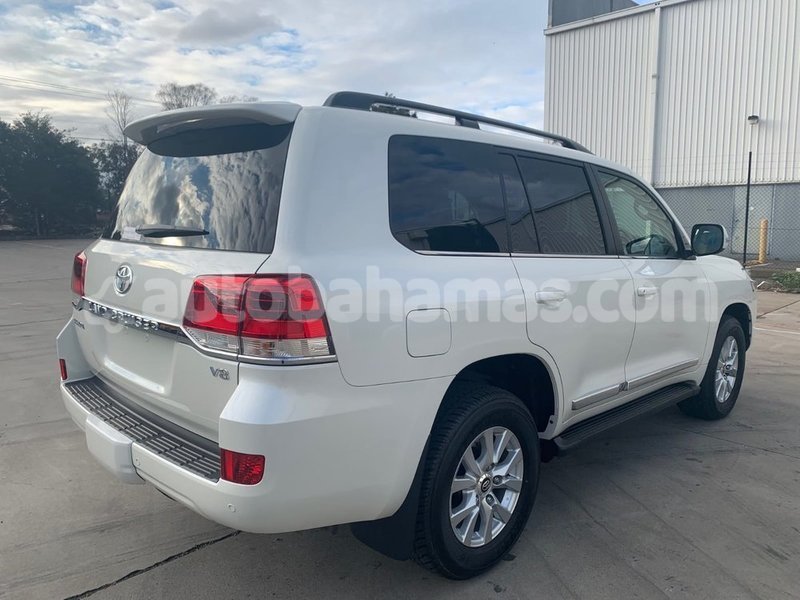 Big with watermark toyota land cruiser abaco marsh harbour 2398