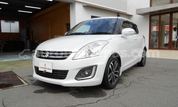 Buy Used Suzuki Swift White Car in Freetown in Eleuthera