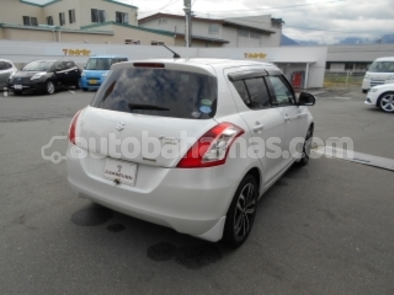 Big with watermark suzuki swift eleuthera freetown 2401