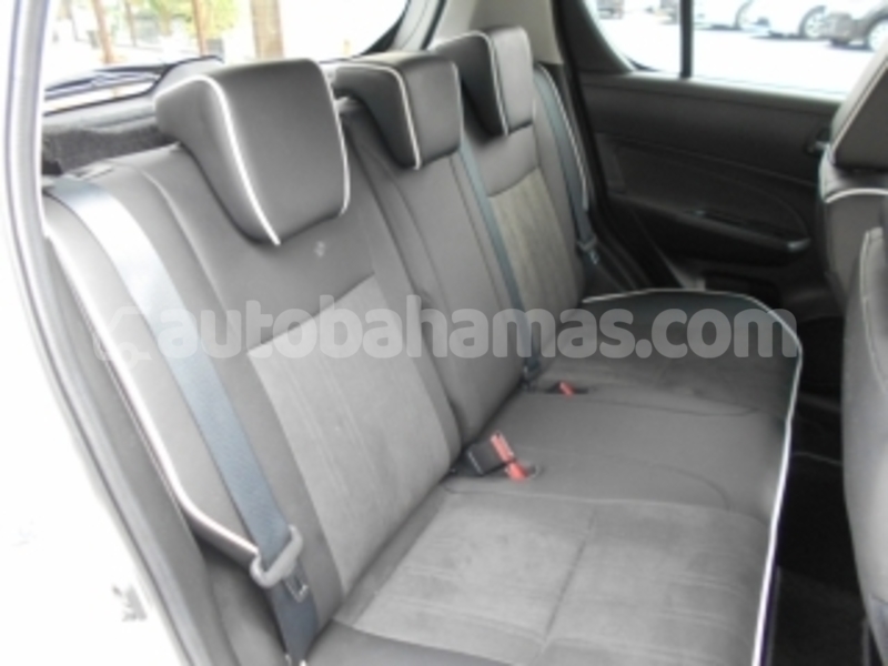 Big with watermark suzuki swift eleuthera freetown 2401