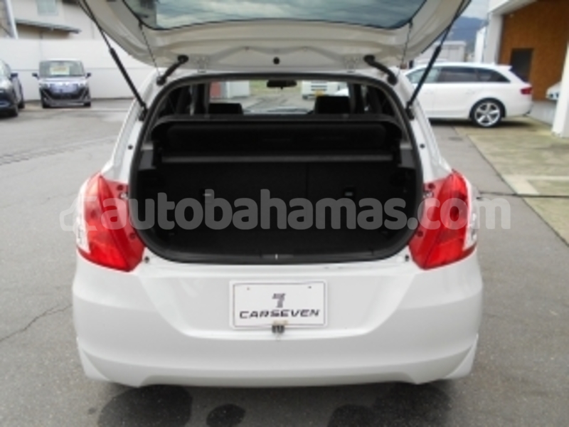 Big with watermark suzuki swift eleuthera freetown 2401