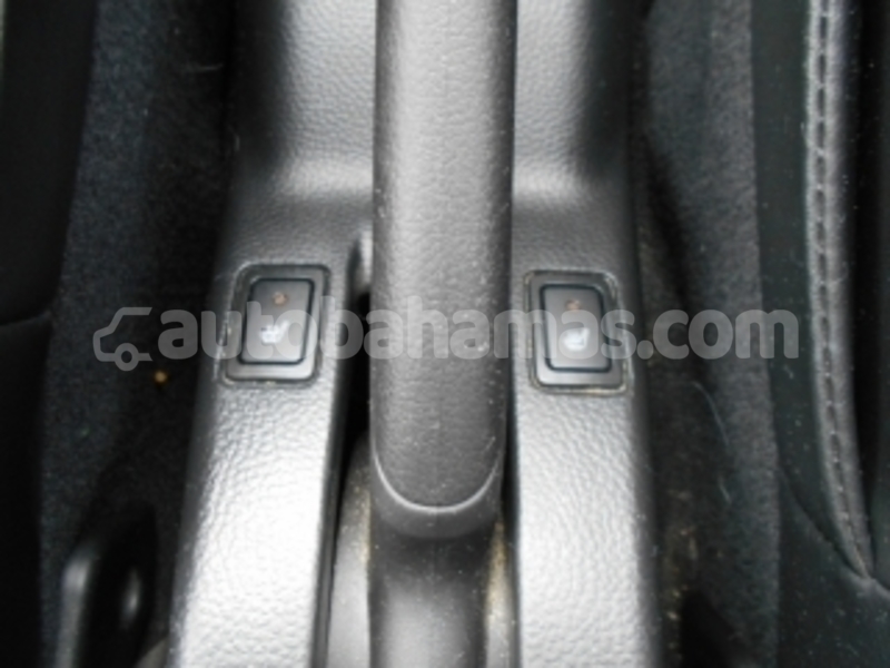 Big with watermark suzuki swift eleuthera freetown 2401