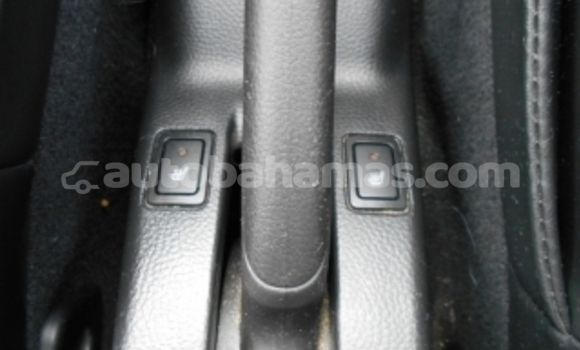 Buy Used Suzuki Swift White Car in Freetown in Eleuthera Buy Used Suzuki Swift White Car in Freetown in Eleuthera