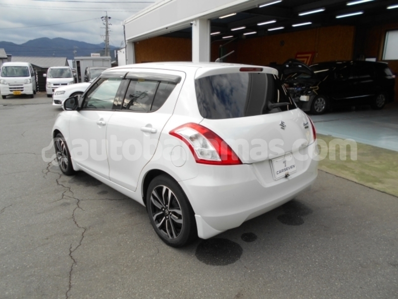 Big with watermark suzuki swift eleuthera freetown 2401