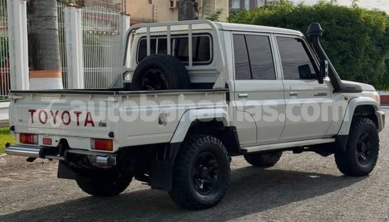Big with watermark toyota land cruiser abaco marsh harbour 2403