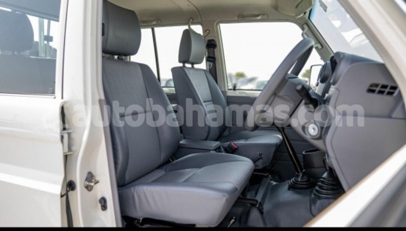 Big with watermark toyota land cruiser abaco marsh harbour 2403