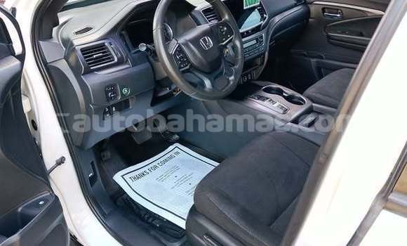 Buy Used Hyundai Accent Other Car in Andros Town in Andros Buy Used Hyundai Accent Other Car in Andros Town in Andros