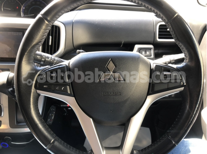 Big with watermark mitsubishi delica d 2 biminis alice town 2417