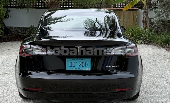 Buy Used Tesla Model 3 Black Car in Rock Sound in Eleuthera Buy Used Tesla Model 3 Black Car in Rock Sound in Eleuthera