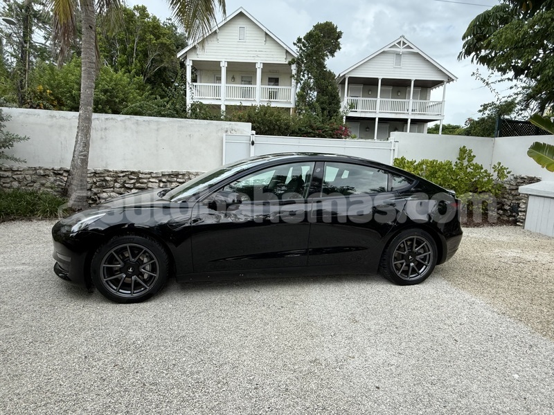 Big with watermark tesla model 3 eleuthera rock sound 2421