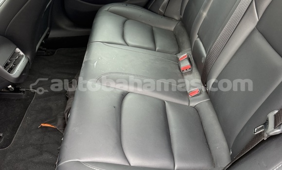 Buy Used Tesla Model 3 Black Car in Rock Sound in Eleuthera Buy Used Tesla Model 3 Black Car in Rock Sound in Eleuthera