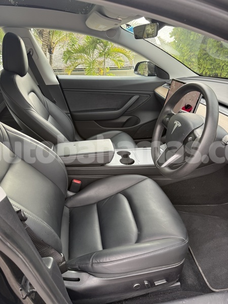 Big with watermark tesla model 3 eleuthera rock sound 2421