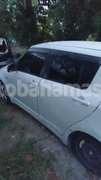 Big with watermark suzuki swift eleuthera freetown 2423