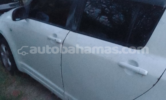 Buy Used Suzuki Swift White Car in Freetown in Eleuthera Buy Used Suzuki Swift White Car in Freetown in Eleuthera