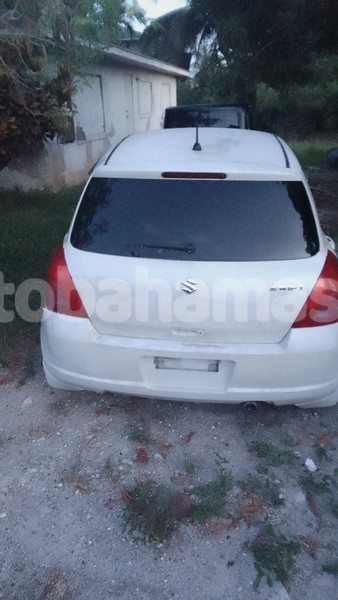 Big with watermark suzuki swift eleuthera freetown 2423