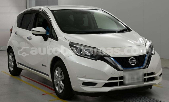 Buy Used Nissan Note White Car in Rock Sound in Eleuthera Buy Used Nissan Note White Car in Rock Sound in Eleuthera