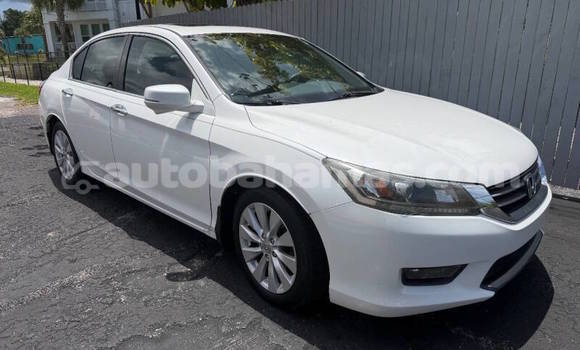 Buy Used Honda Accord White Car in Freetown in Eleuthera Buy Used Honda Accord White Car in Freetown in Eleuthera