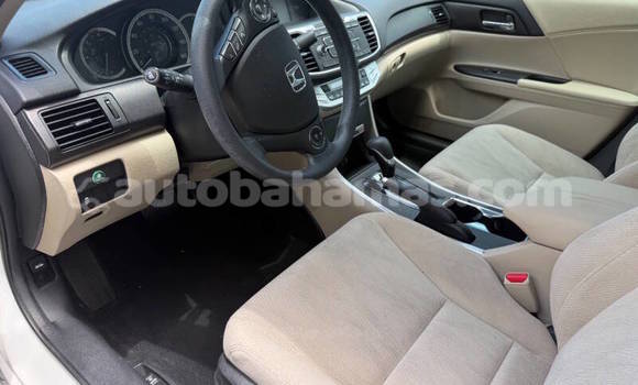 Buy Used Honda Accord White Car in Freetown in Eleuthera Buy Used Honda Accord White Car in Freetown in Eleuthera