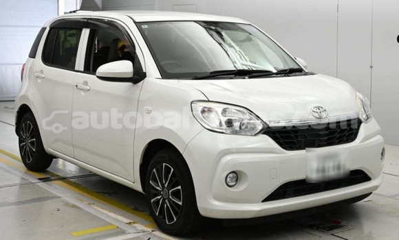 Buy Used Toyota Passo White Car in Alice Town in Biminis Buy Used Toyota Passo White Car in Alice Town in Biminis