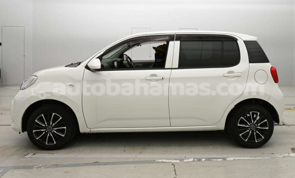 Buy Used Toyota Passo White Car in Alice Town in Biminis Buy Used Toyota Passo White Car in Alice Town in Biminis