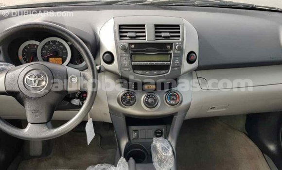 Buy Import Toyota HiAce Green Truck in Import - Dubai in Abaco Buy Import Toyota HiAce Green Truck in Import - Dubai in Abaco