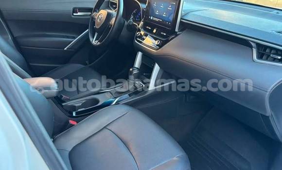 Buy Used Toyota Corolla Cross White Car in Marsh Harbour in Abaco Buy Used Toyota Corolla Cross White Car in Marsh Harbour in Abaco