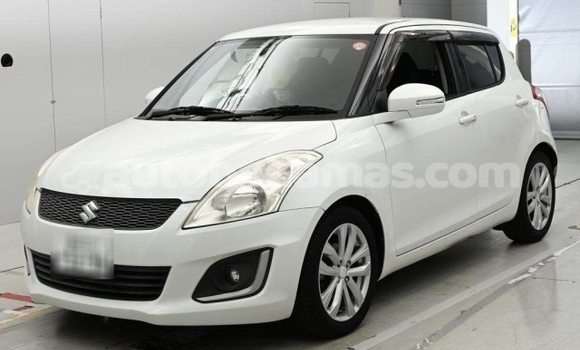 Buy Used Suzuki Swift White Car in Freetown in Eleuthera