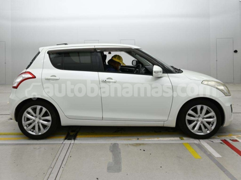 Big with watermark suzuki swift eleuthera freetown 2446