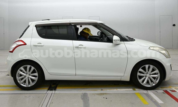 Buy Used Suzuki Swift White Car in Freetown in Eleuthera Buy Used Suzuki Swift White Car in Freetown in Eleuthera