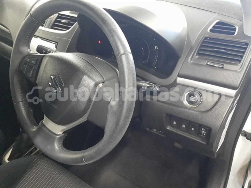 Big with watermark suzuki swift eleuthera freetown 2446