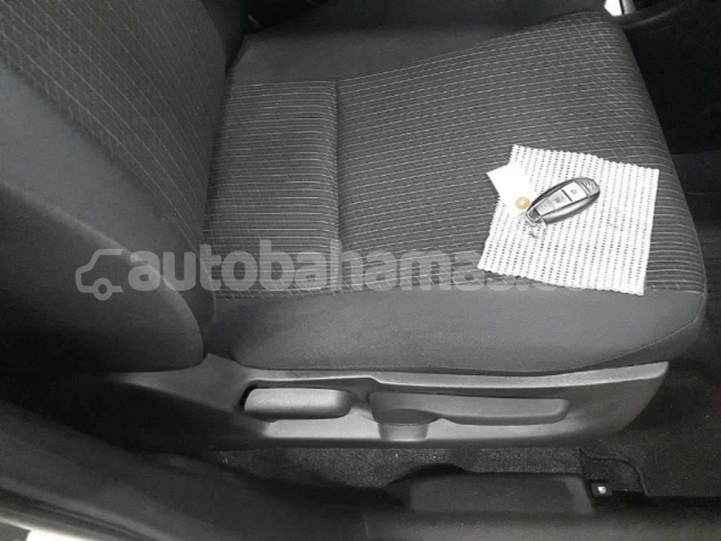 Big with watermark suzuki swift eleuthera freetown 2446