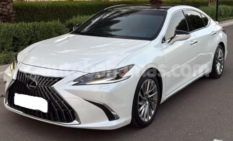 Big with watermark lexus es abaco marsh harbour 2496