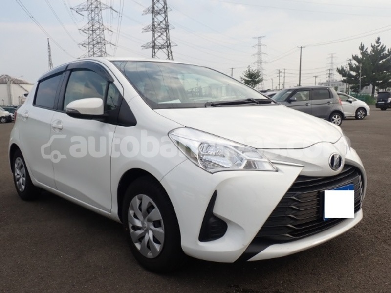 Big with watermark toyota vitz biminis alice town 2498