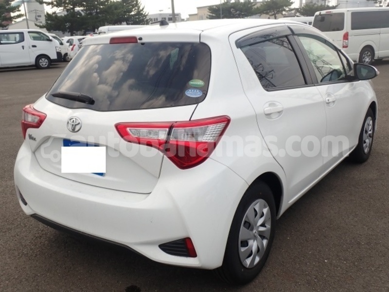 Big with watermark toyota vitz biminis alice town 2498
