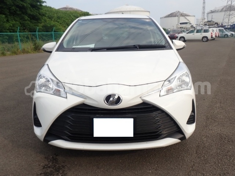Big with watermark toyota vitz biminis alice town 2498